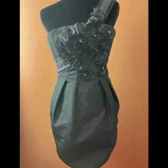 BCBGMAXAZRIA One Shoulder Floral Dress - Picture 1 of 6